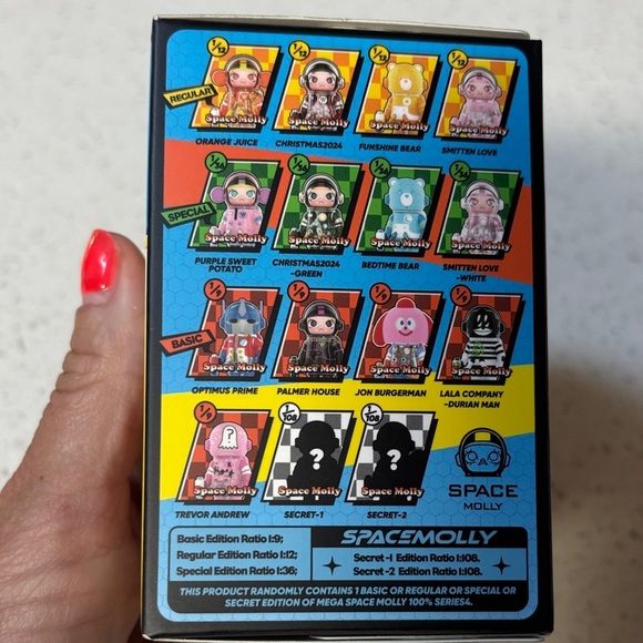 NIB Mega Space Molly Orange Juice Figure - Picture 3 of 6